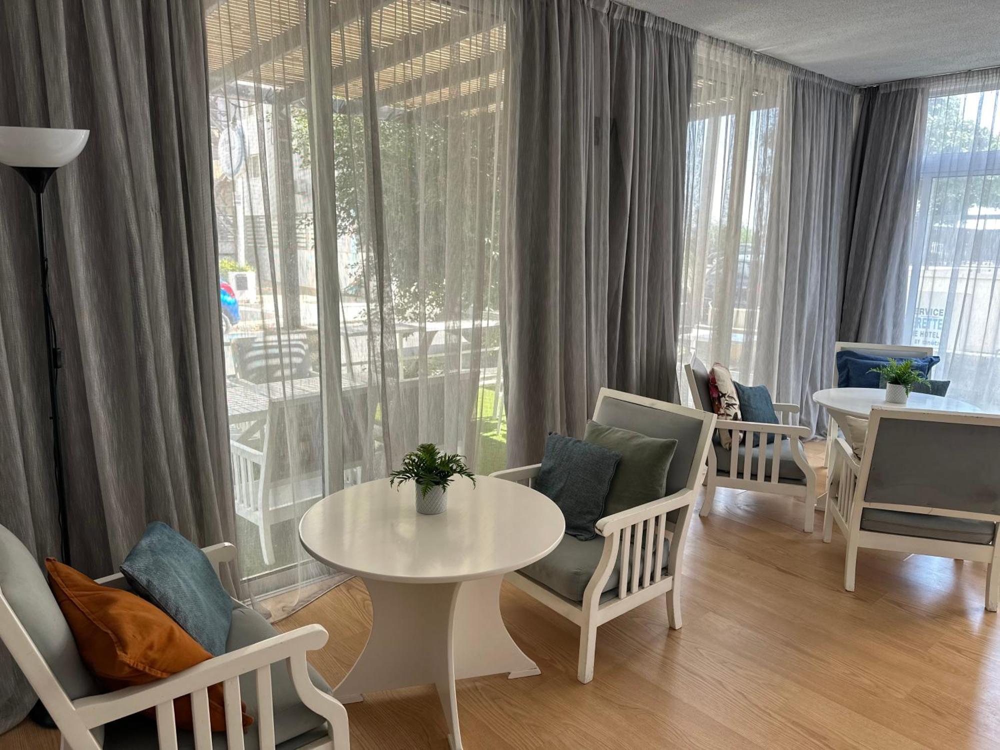 Pasithea Holiday Apartments Larnaca Exterior photo